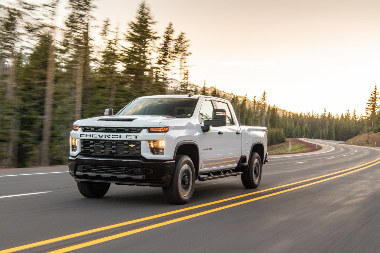 chevrolet_silverado_2500_hd_custom_crew_cab_57.jpg