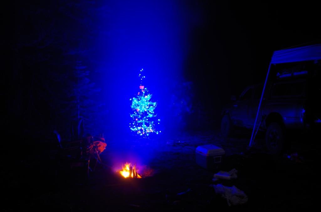 chrismastree182_zps094ddcd6_3f600ff39862a6a371f7fe21e8624d0c79af71ee.jpg