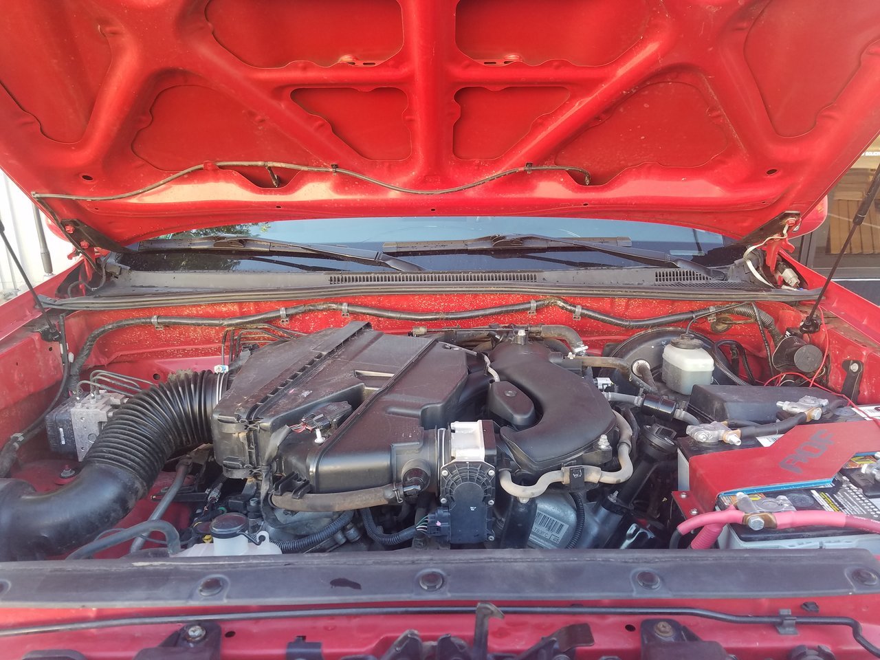 clean ish engine.jpg