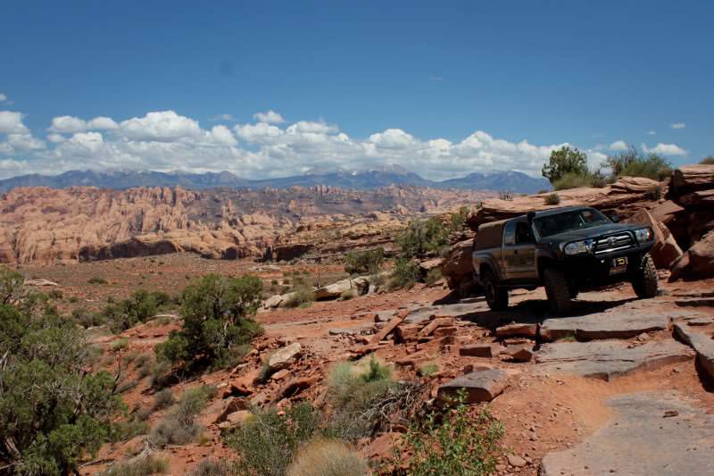 Cliffhanger-145_8434d77f30223b785bed11df56b68d0030be2f03.jpg
