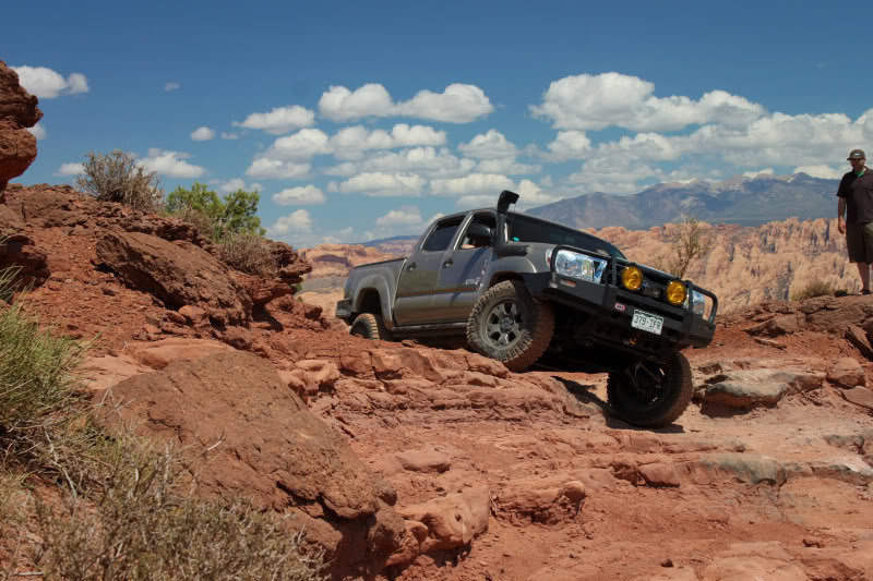 Cliffhanger-147_af269e24fe296c54e568726cbc547bd8f2cde107.jpg