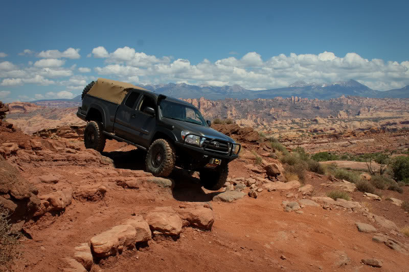 Cliffhanger-152_477518be196aa535ece6dd9ff0e5421cf63768c9.jpg