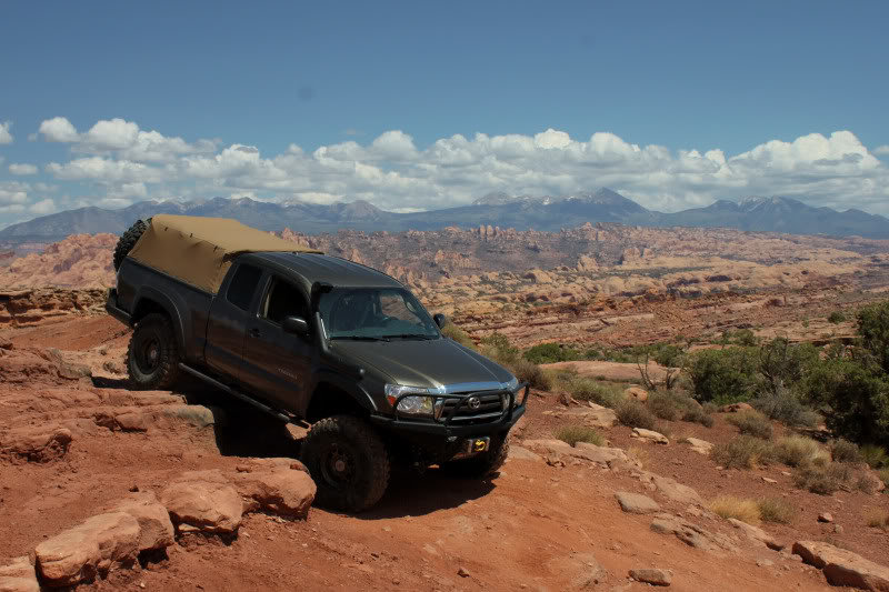 Cliffhanger-153_b8f05282965a3c046d73dd55d871e8bf331eff61.jpg