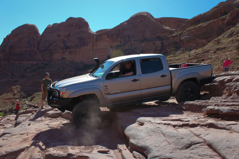 Cliffhanger-24_2082680de652d4fb124698206144d87c6f56b782.jpg