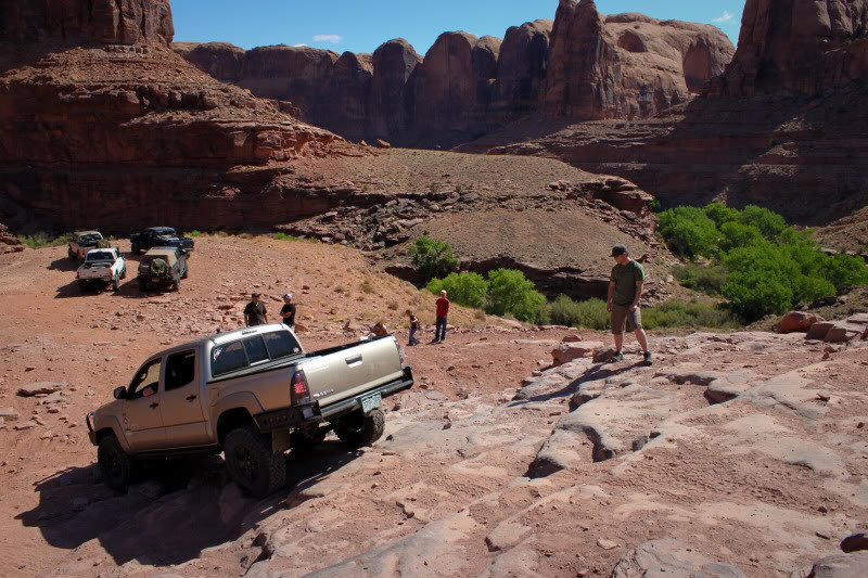 Cliffhanger-25_9e0a0b9b230f8ae21b1aaa69a9d524d2d27d84ca.jpg