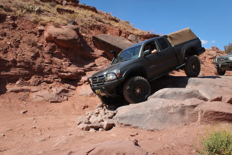 Cliffhanger-35_16d94c8f1aae136522707824bdb1c95cfc4fd920.jpg