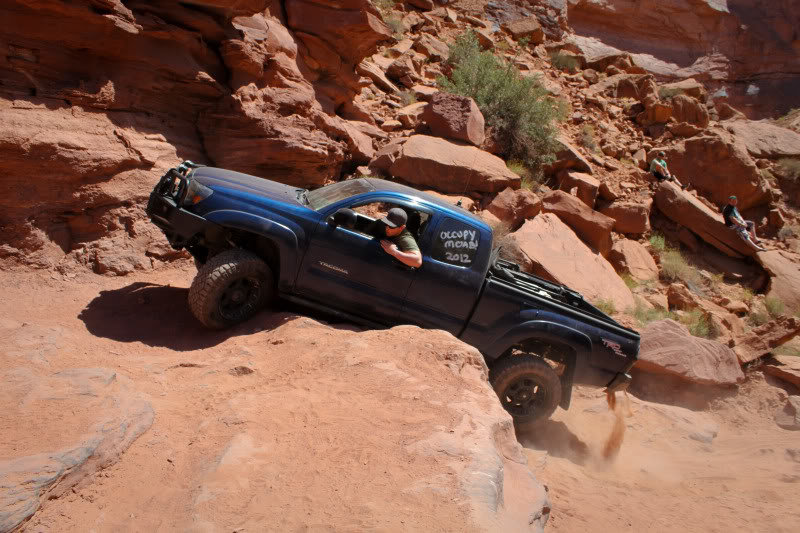 Cliffhanger-55_7c7d414e196d21c09cca1caea39d3edd9a55539d.jpg