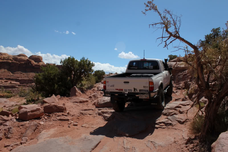 Cliffhanger-71_c820457dc00283f8e66310bbe7a28deb56efa025.jpg