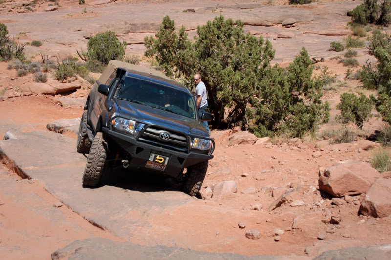 Cliffhanger-78_a60d2d3cbf6b9f54e1d87b0b19259c04ee275722.jpg
