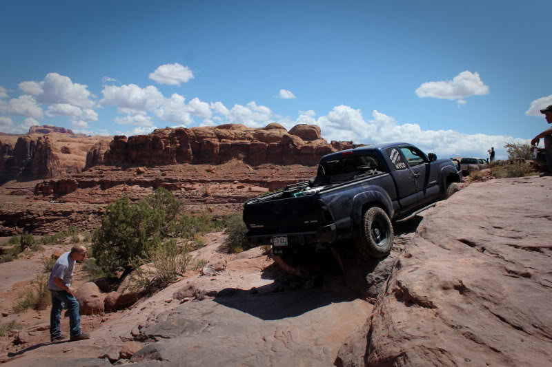 Cliffhanger-87_4ed96a56e3f0c855ac549b9a8b39febbb9dd97b0.jpg