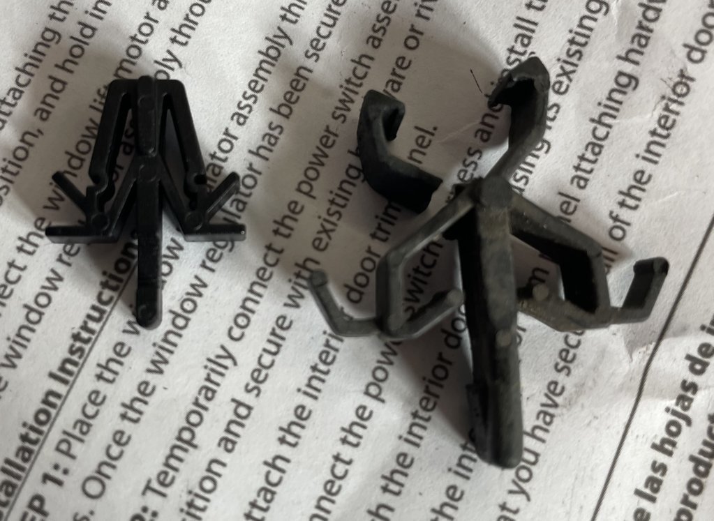 clip compare.jpg