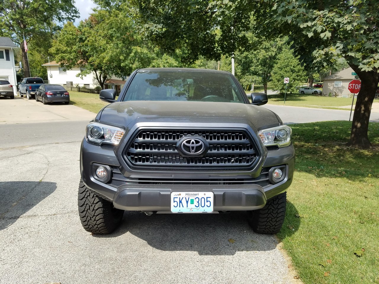 Close-up TRD Matte Black painted OR Grille with SR5 Fog Light Bezel.jpg