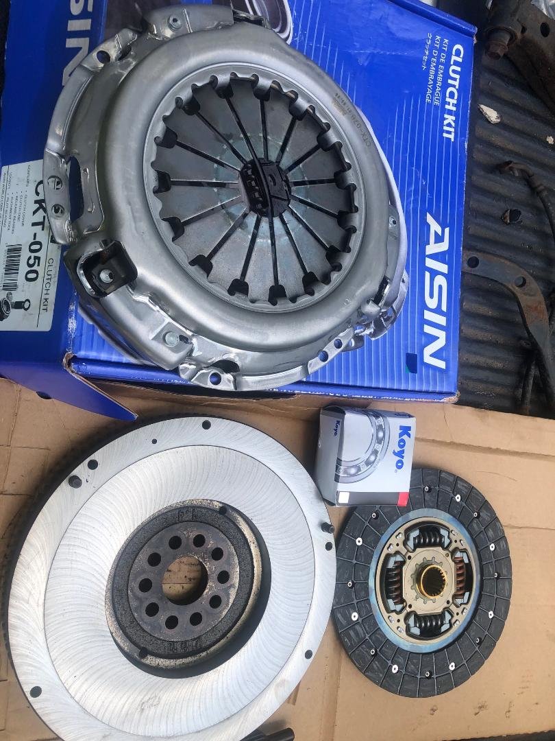 clutch parts.jpg