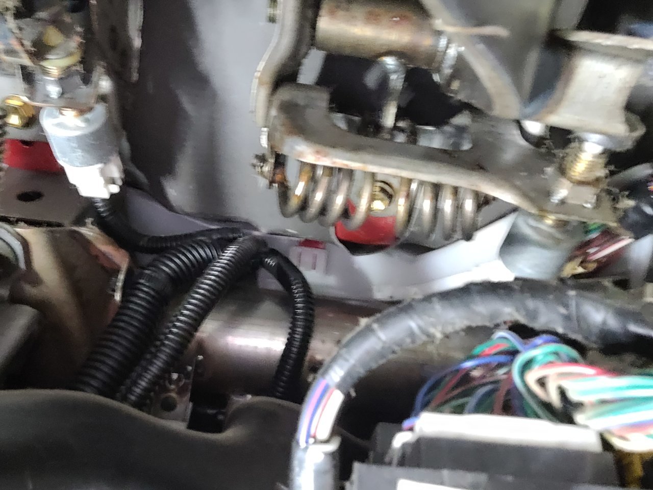 Clutch pedal spring.jpg