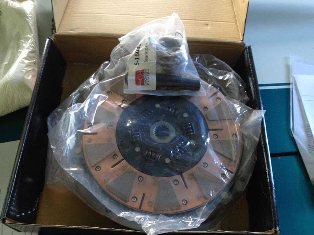 clutch2_e1a5a6743c3dbe9fcd429df591176c4d16f51768.jpg