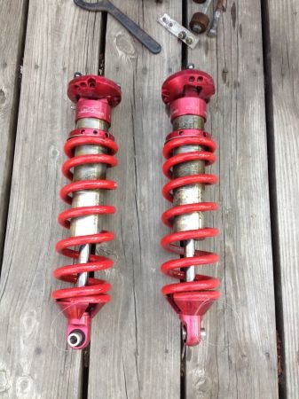 coilovers_079f9cd060e320c56a3a5277ff6ea241c9adea24.jpg