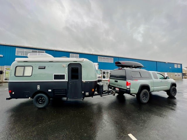 color-matched-the-camper-to-the-truck-anyone-else-towing-v0-c8e95p89fw6a1.jpg