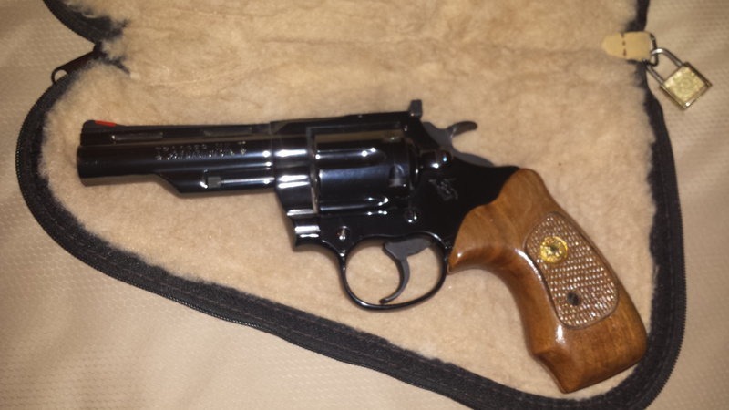 colt trooper.jpg