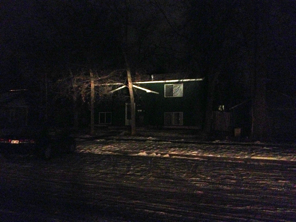 completeHouseLitUp_zpsf8449fe1_7326317007c6f0f3ba913d3a7665ec677aff05d1.jpg