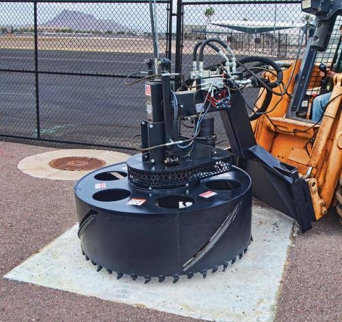 coneqtec_universal_hs-57_manhole_saw_ii__large.jpg