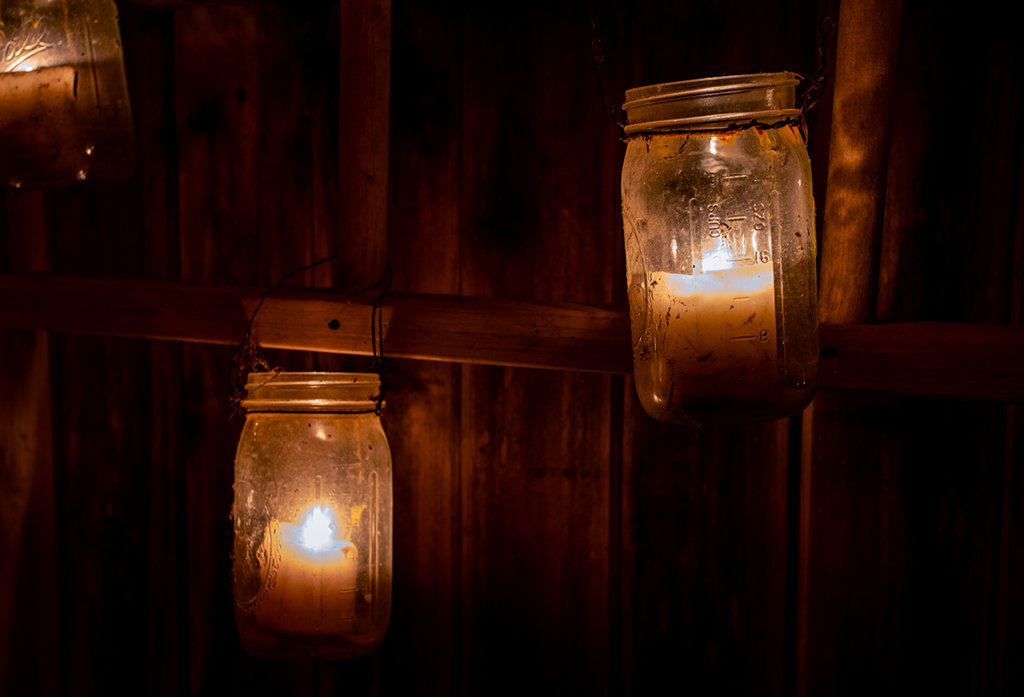 corncrib_ladder_ball_jars_sm.jpg