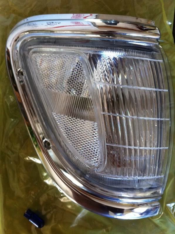 corner_light1_9c8478f0b9b987d40b4fbb9099b9f03e3fd0ebc5.jpg