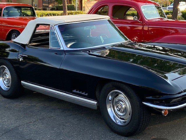 Corvette1.jpg