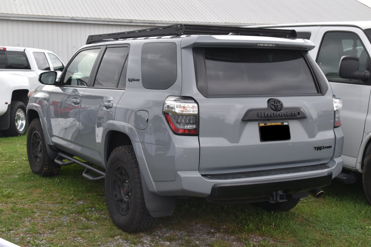 CorvettesAtCarlisle2021 124_edit.jpg