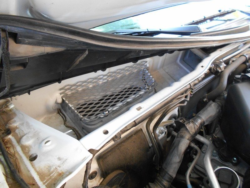 Cowl Vent Cover in place.jpg
