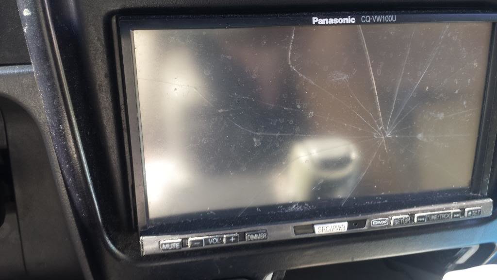 crackedscreen_zpsa6051085_5bb3a6a14bdfce89b441d8e4fc2b48124a56da39.jpg
