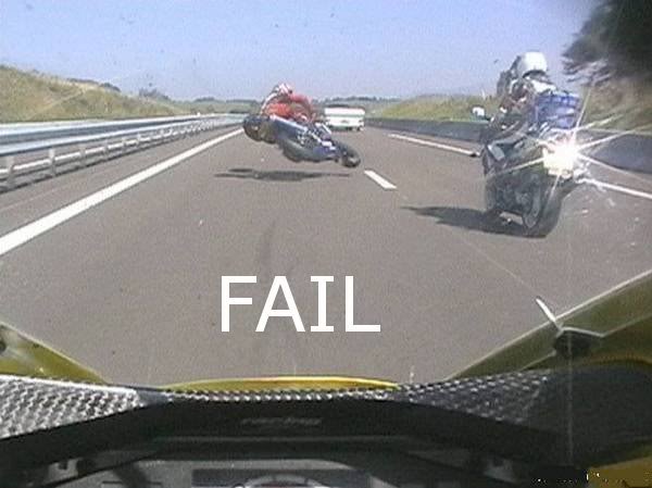 crazy_motorcycle_wreck_1377f30158341cc35c6a9a6edf95411f69e43653.jpg
