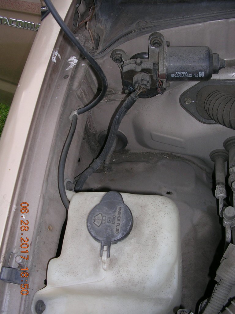 currentrubbergrommetintoenginecompartment.jpg