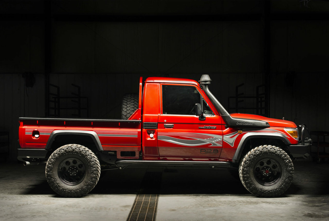 Custom-79-Series-Land-Cruiser-Pickup-Cummins-gear-patrol-slide-1.jpg