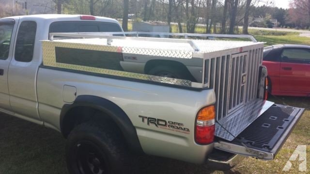 custom-aluminum-dog-box-americanlisted_45685301.jpg