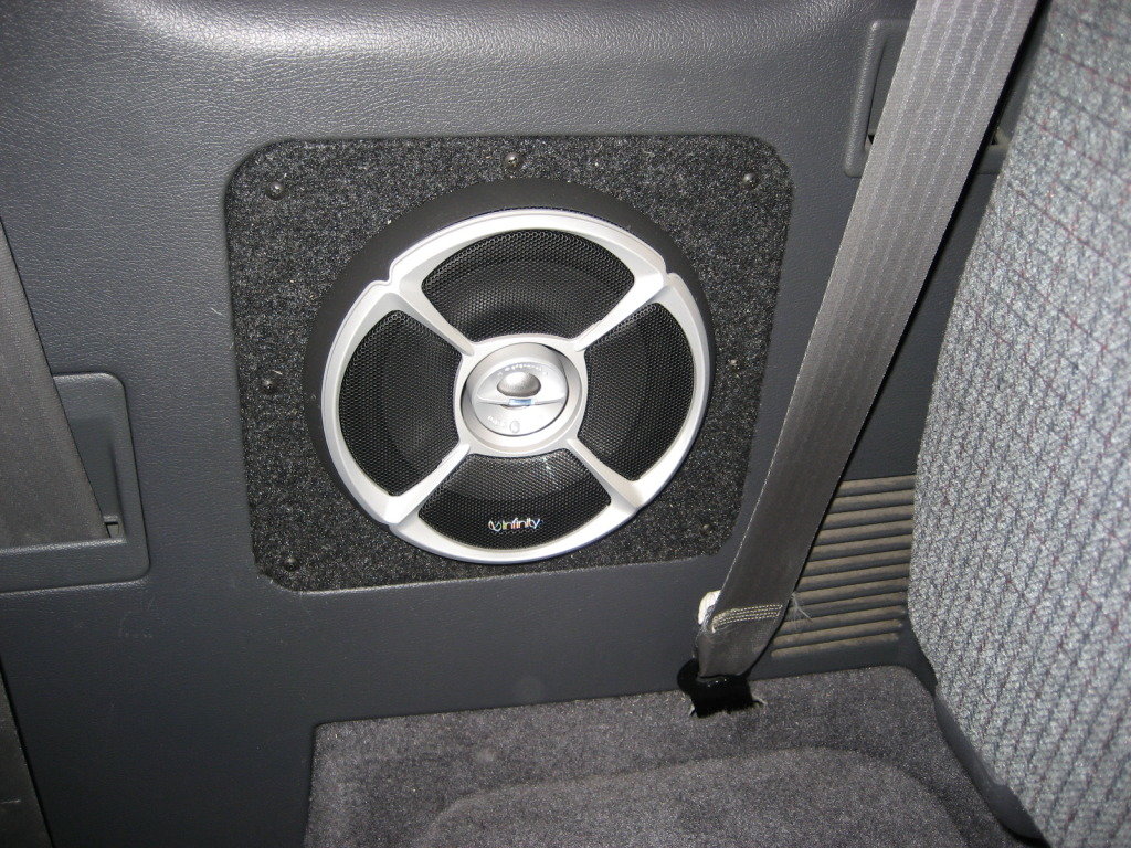 CustomSpeakerinstall_07d21ed797762f7b3d8fb8f02af663faa31e3fd7.jpg