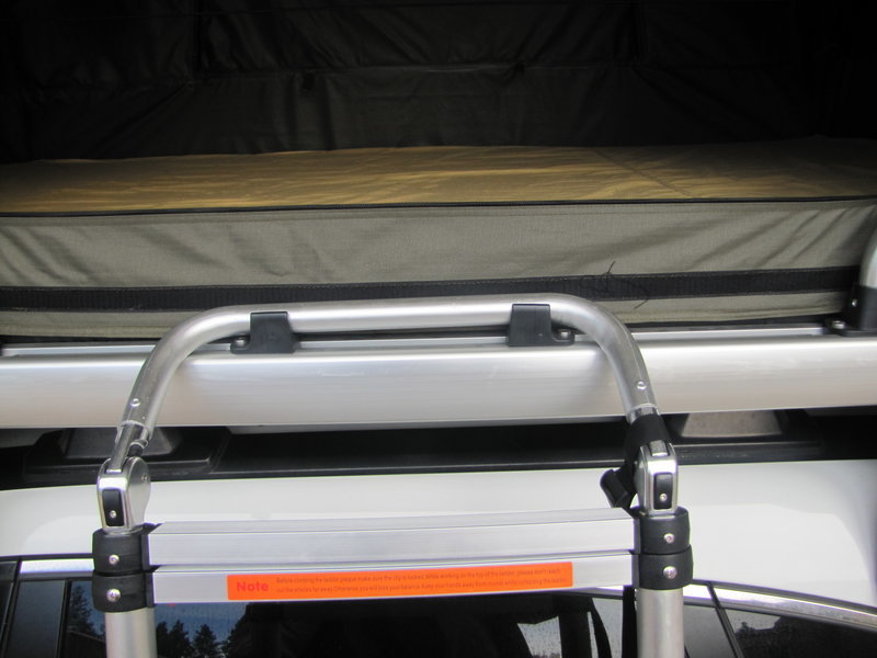 CVT_Mt. Thielsen_RTT_Roof_Top_Tents_Wireless_Remote_Best_Cascadia_Vehicle_Tents,9.jpg