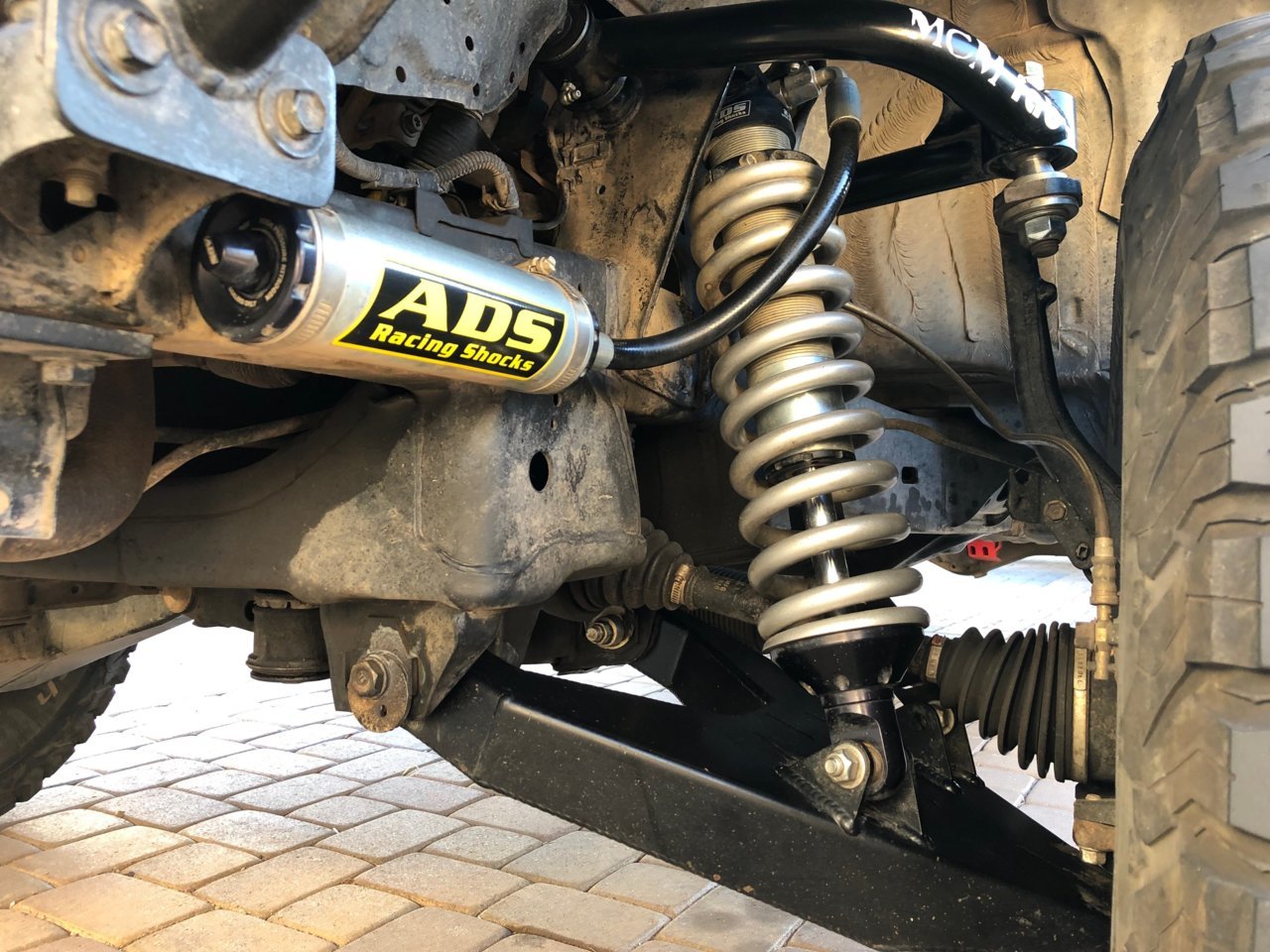 D control arms.jpg