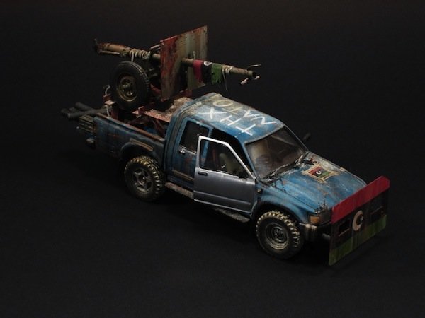 Damaged_Hilux_Libya_1.jpg