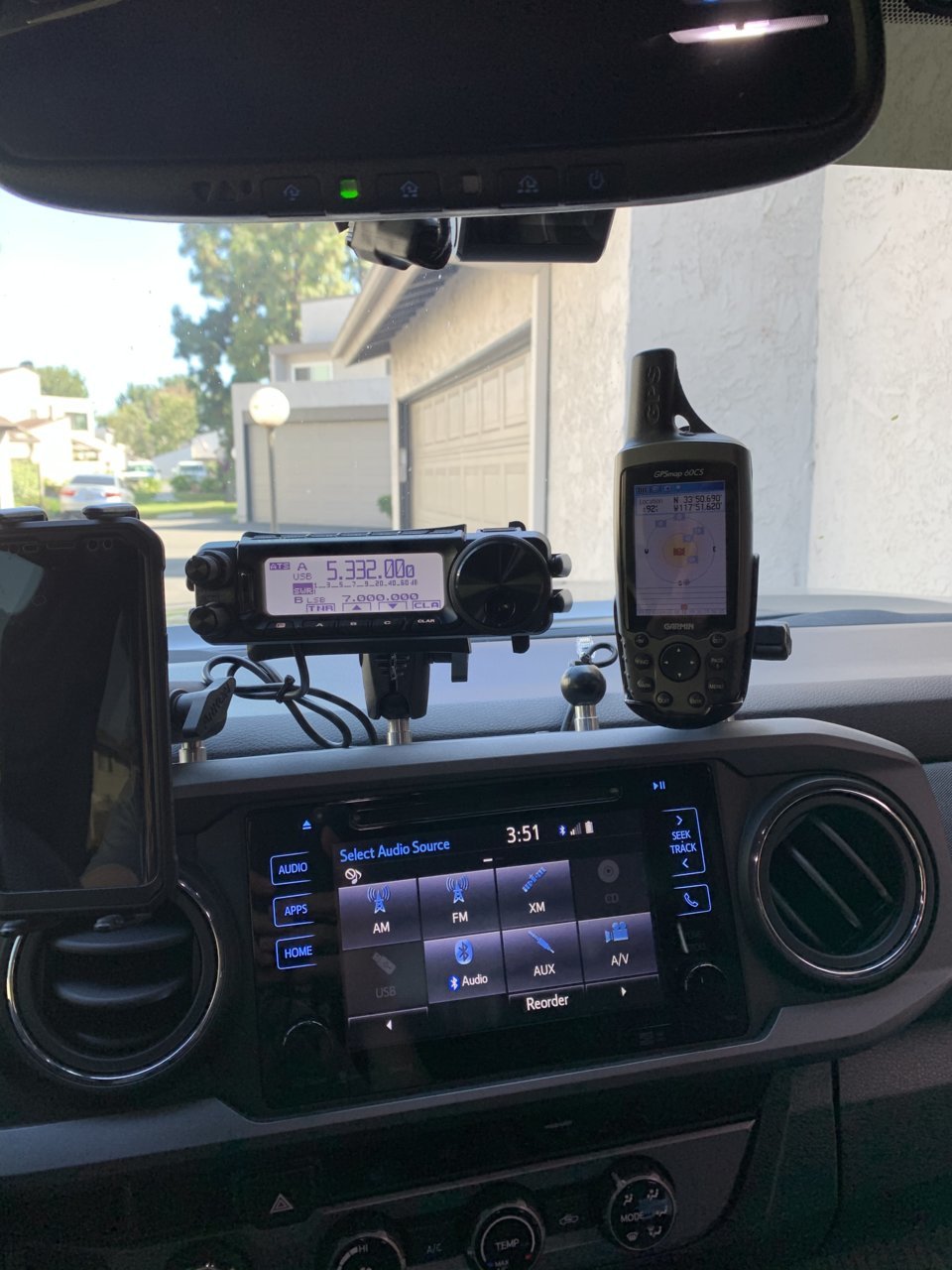 Dash Mount1.jpg