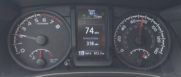 Dash Pic 2.jpg
