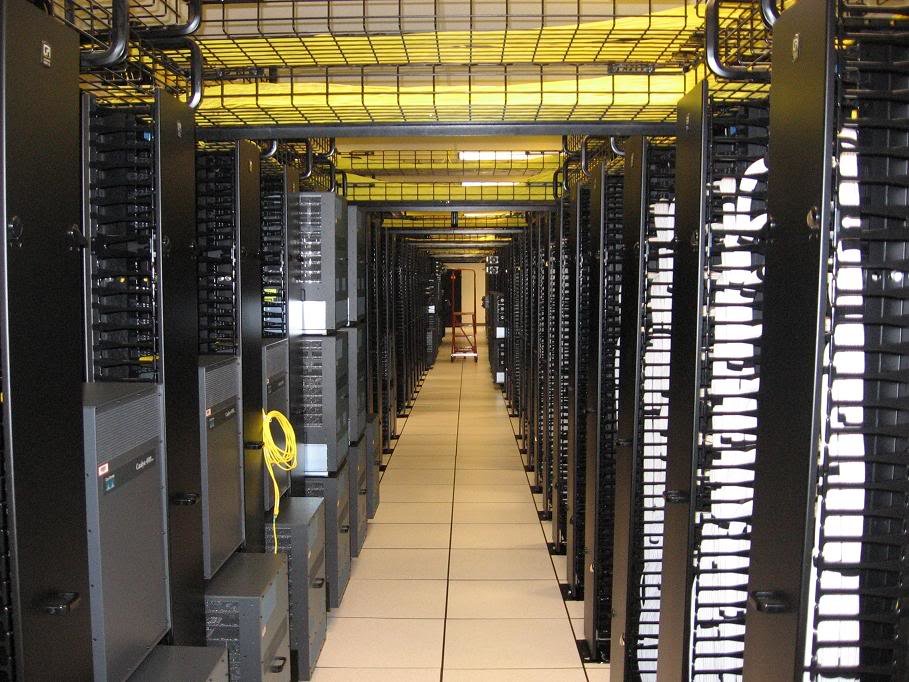datacenter_82d656154c4a909480762071f8555ede658c3ad0.jpg