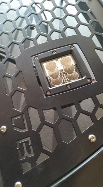 db customz grille 3.jpg