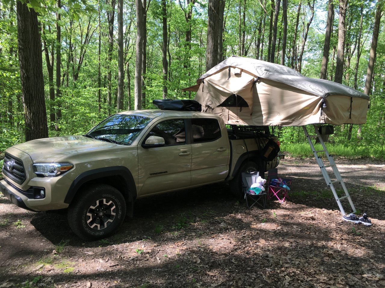 Smittybilt Overlander XL tent and rack {SOLD} | Tacoma World