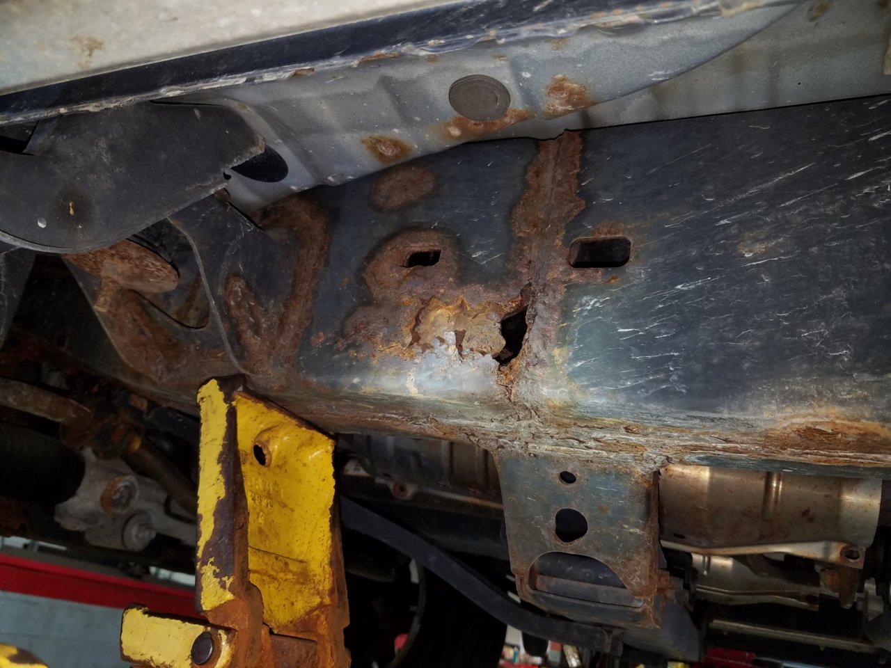 dealer lift.jpg