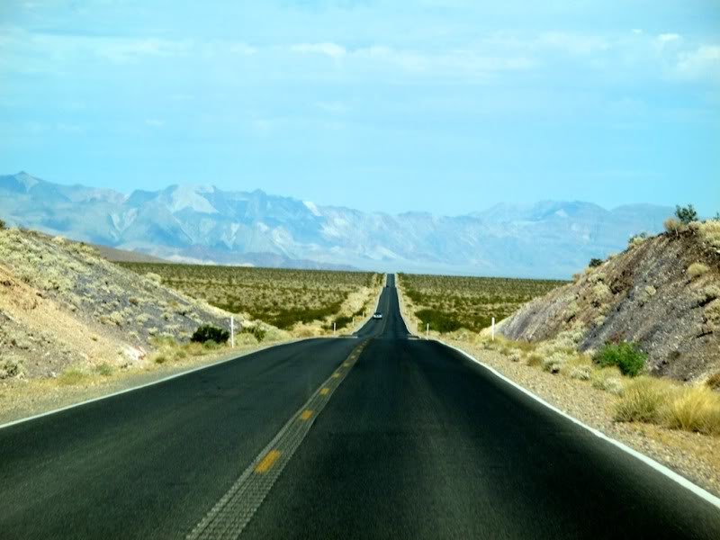 DeathValley2_a9c53a55332128e48a4c7374de5d0ced43cb6803.jpg