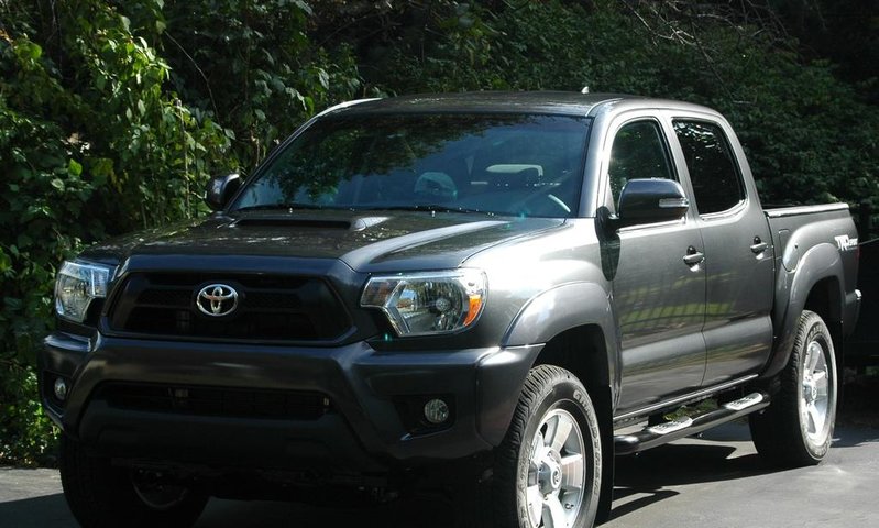 Debadged Tacoma 10-20-2014 016 crop.jpg