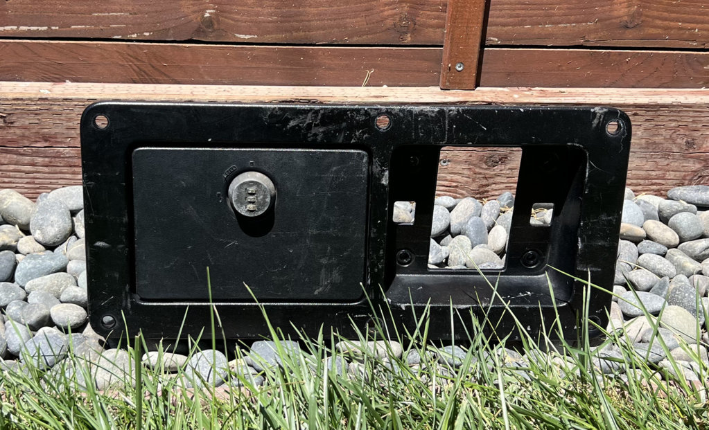 deckbox.jpg