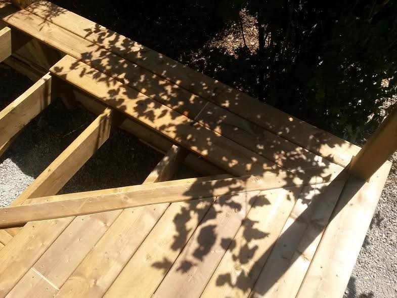 decking_corner_zpsvdqpihsg_73bce8b20c0ffcaaefad7e25e27abfea34bf1afe.jpg