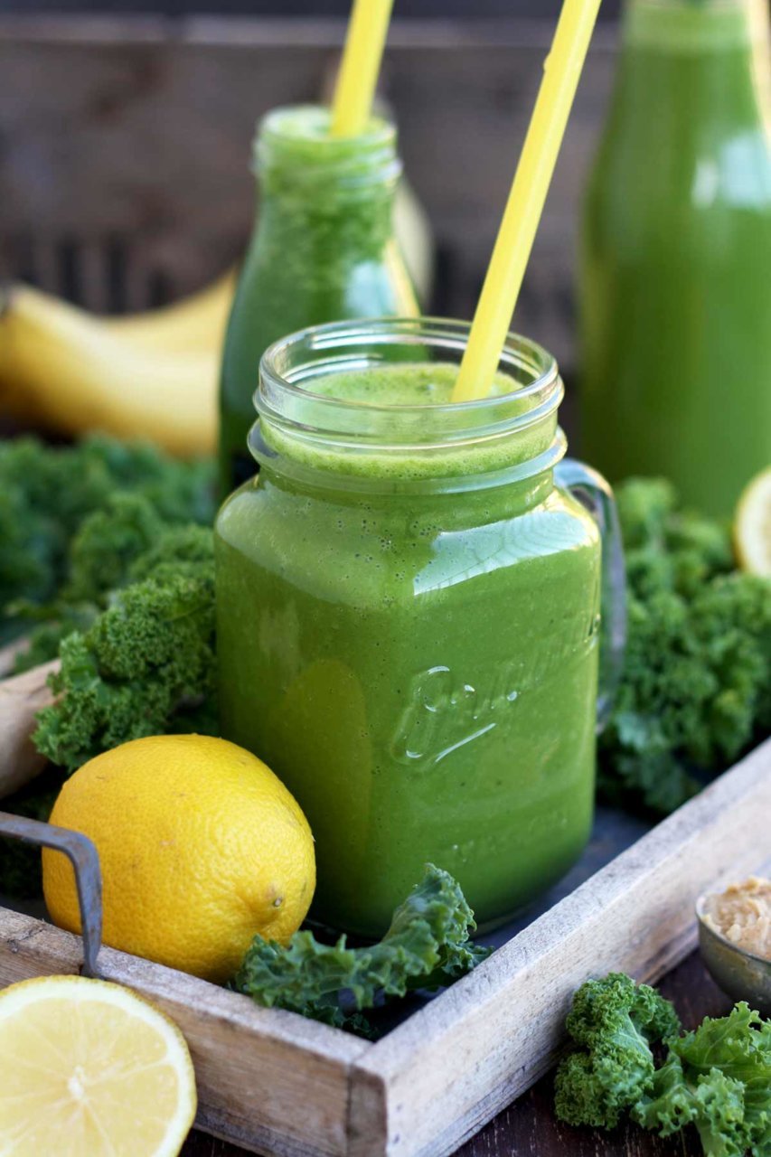 Delicious-Kale-Smoothie-1.jpg