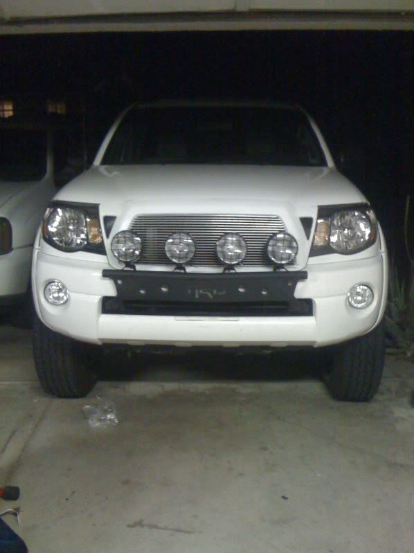 delilah33_7602edc2b7f57f6395954a2899e327ba58d2cb89.jpg